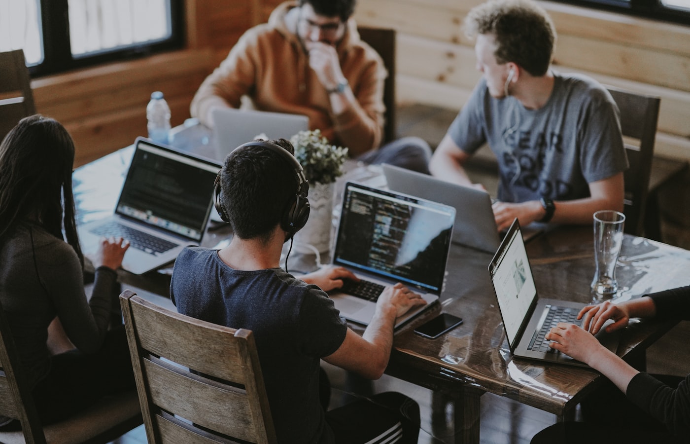 Het technische team van WebMaintor aan het werk
